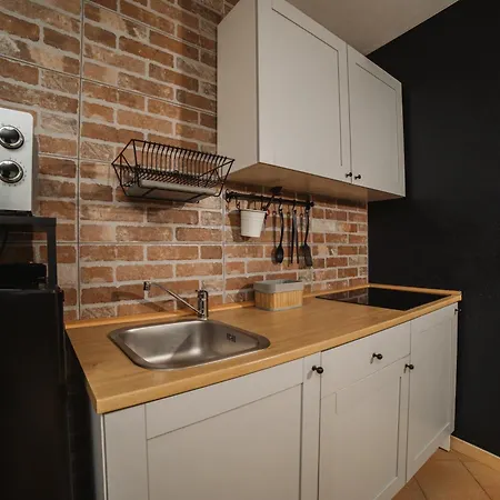 Vevey 5 By Hili Аоста